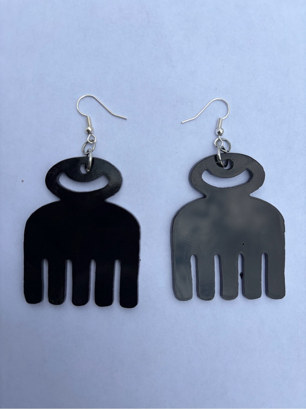 Duafe Acrylic Black Afro Pick Dangle Earrings - Unbranded